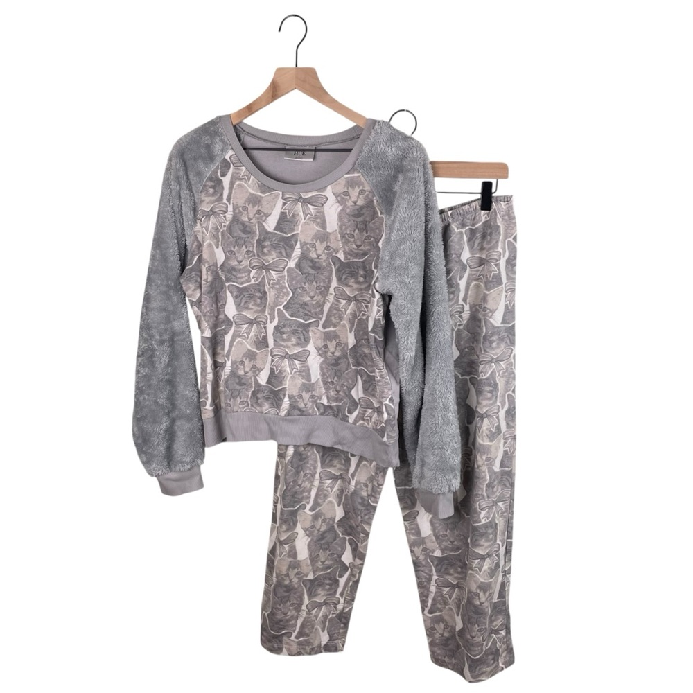 HUE Womens Animal Collage Cats Furry Sleeve Brushed Fleece Pajama Set Size Large